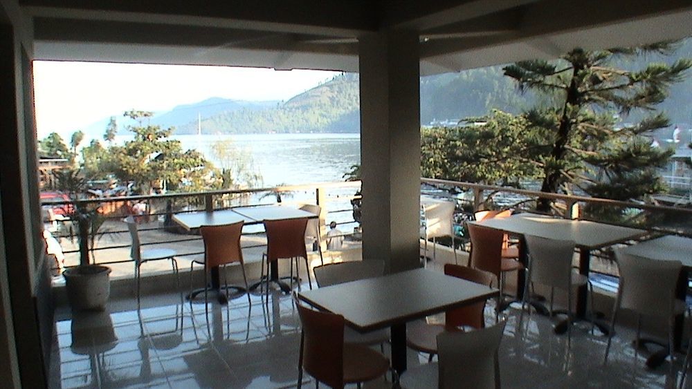 Pandu Lakeside Hotel Parapat Buitenkant foto