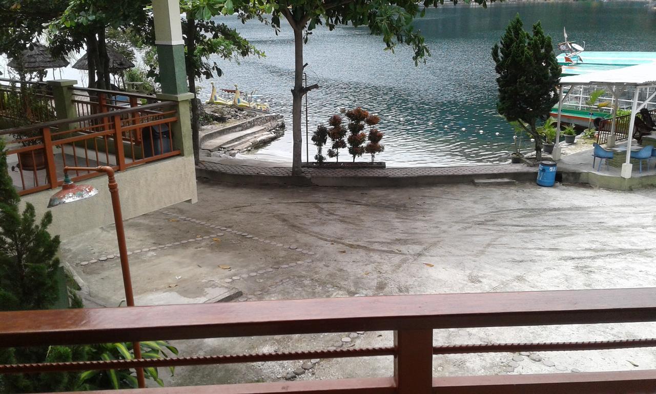 Pandu Lakeside Hotel Parapat Buitenkant foto